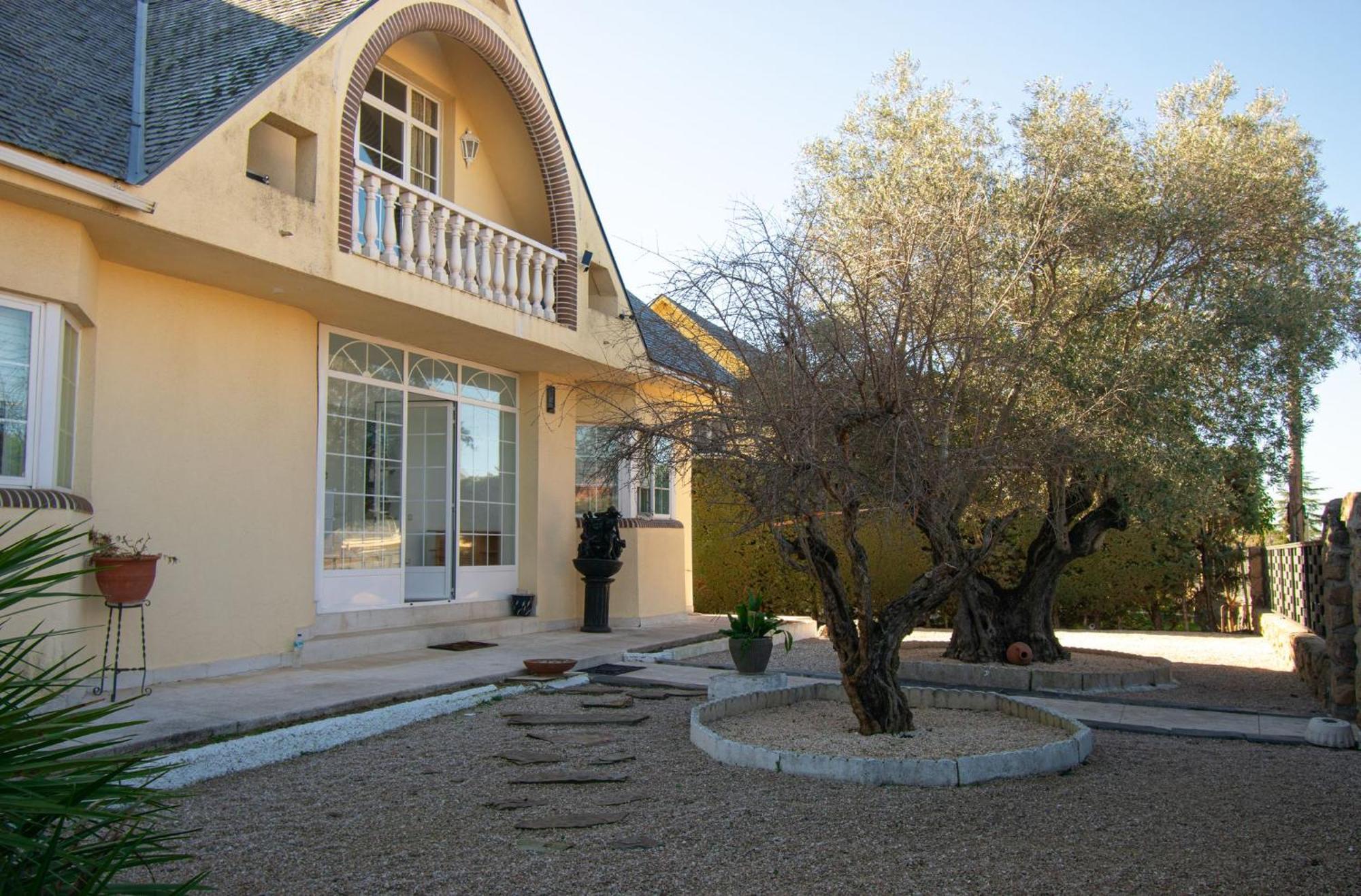 Villa Quiroga Villaviciosa de Odón Buitenkant foto